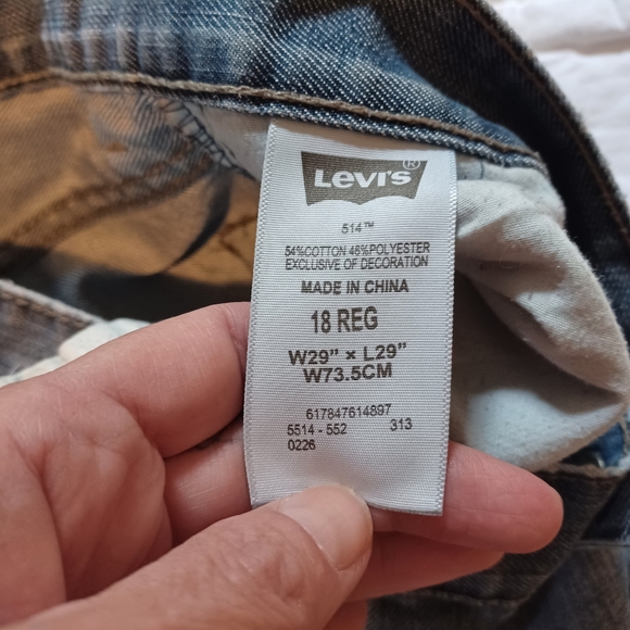 Levi's - Picture 3 of 4